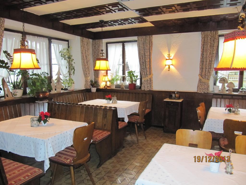Gasthaus-Krone-Post Simonswald Extérieur photo